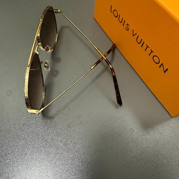 Louis Vuitton Women’s sunglasses